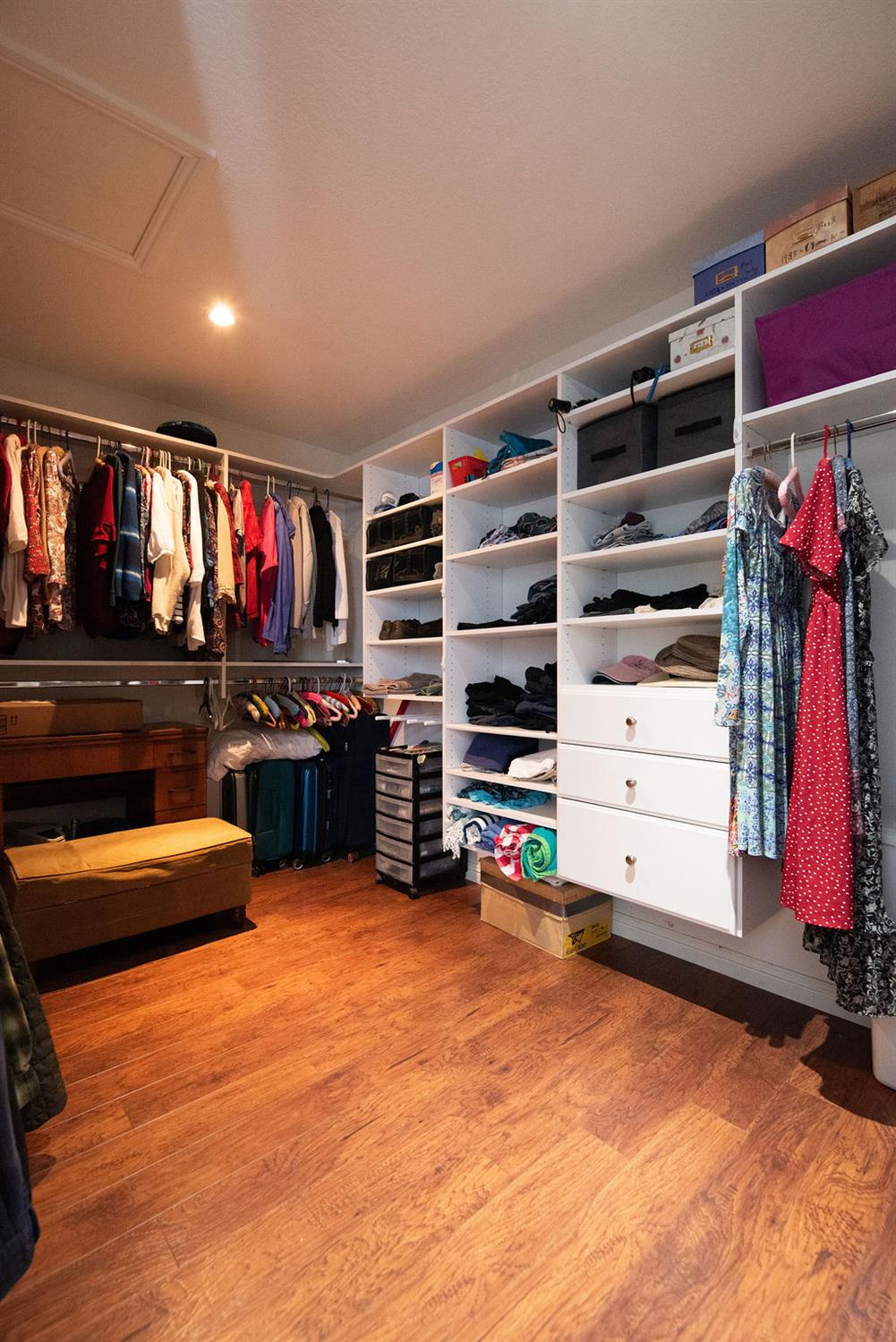 6613 Cypress Wood Cir, Riverbank, CA 95367