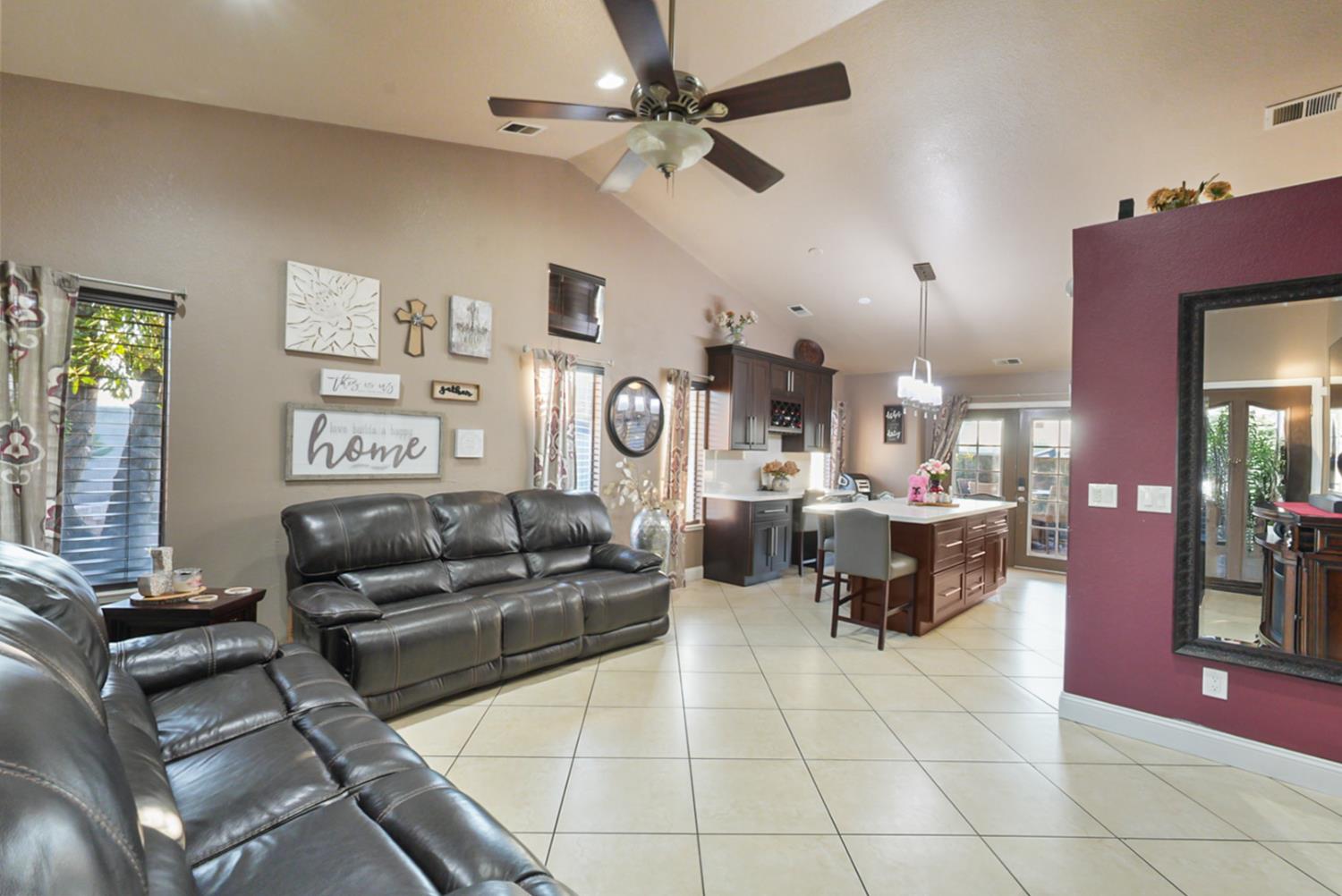 1421 Riverette Dr, Modesto, CA 95351