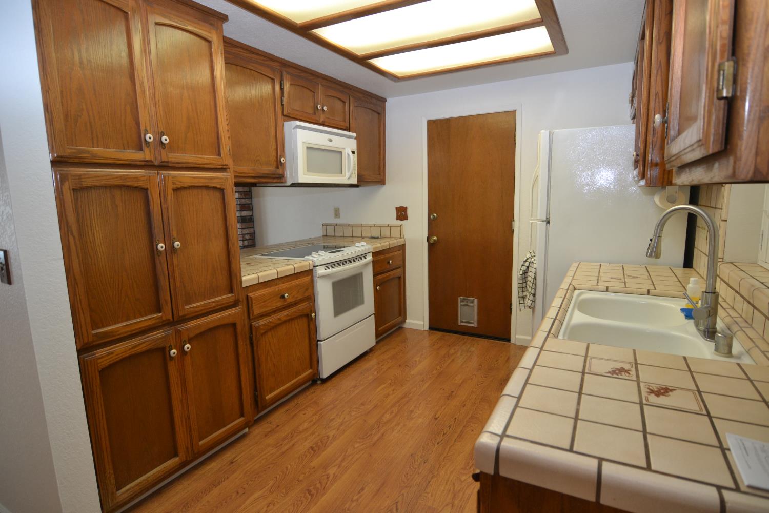 4612 Little Creek Dr, Modesto, CA 95355