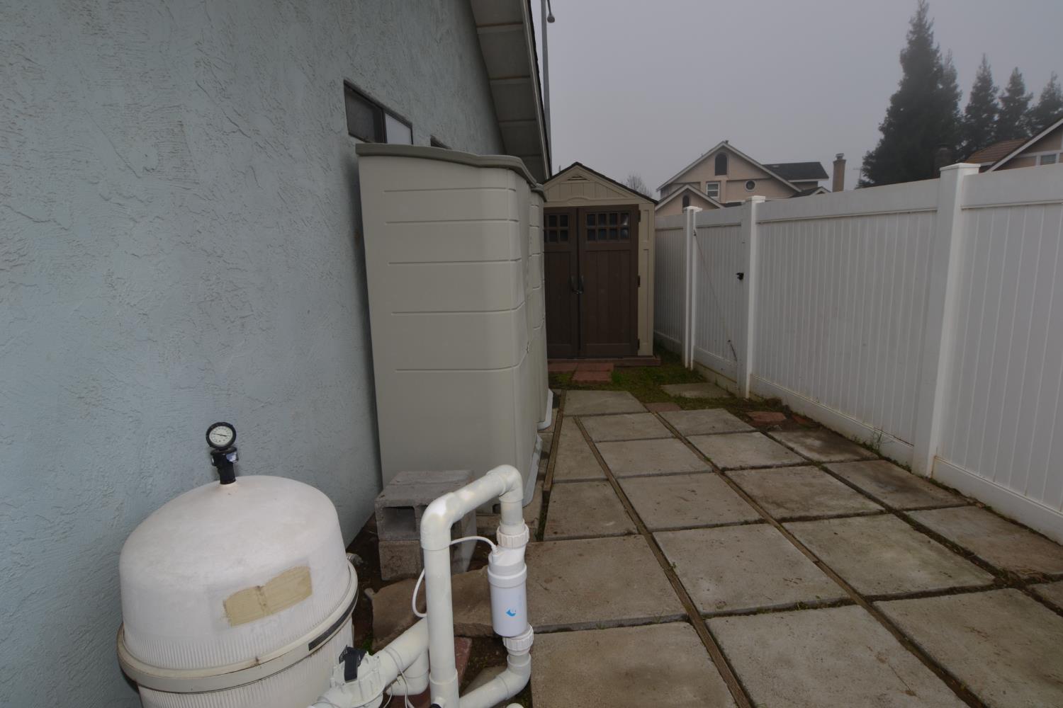 4612 Little Creek Dr, Modesto, CA 95355