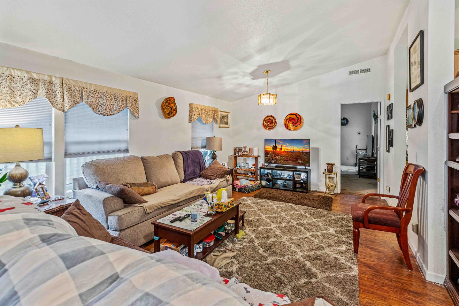 2621 Prescott Rd #53, Modesto, CA 95350