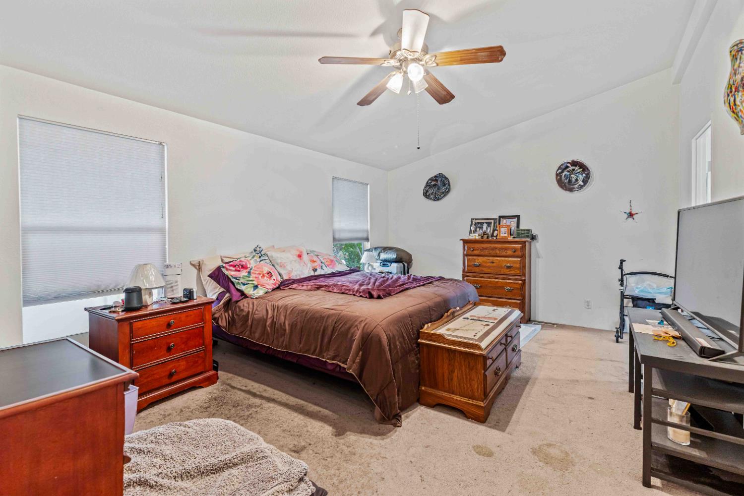 2621 Prescott Rd #53, Modesto, CA 95350