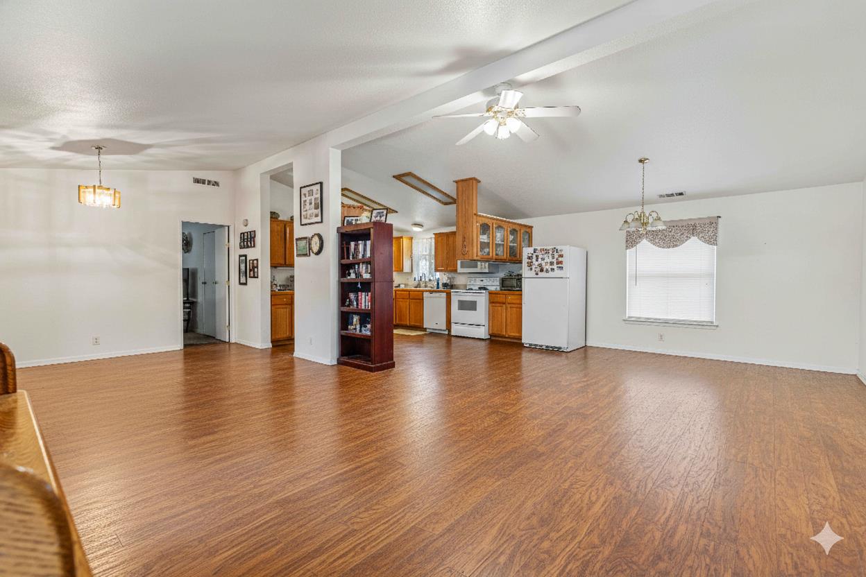 2621 Prescott Rd #53, Modesto, CA 95350