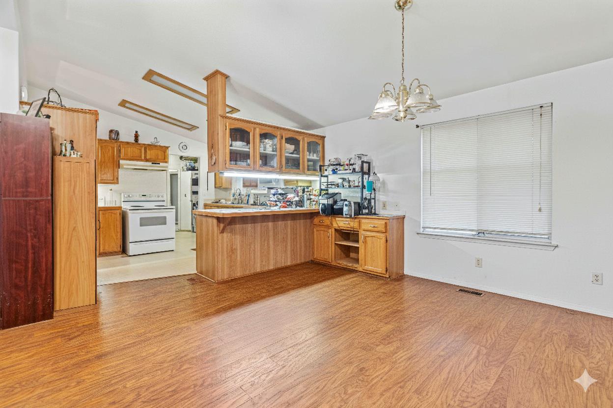 2621 Prescott Rd #53, Modesto, CA 95350