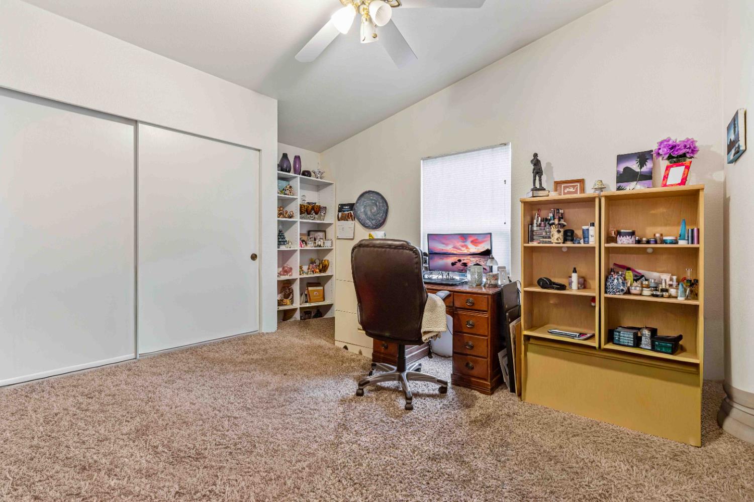 2621 Prescott Rd #53, Modesto, CA 95350