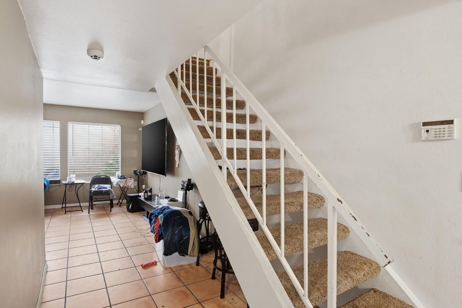 3548 Fawndale Dr, Modesto, CA 95356