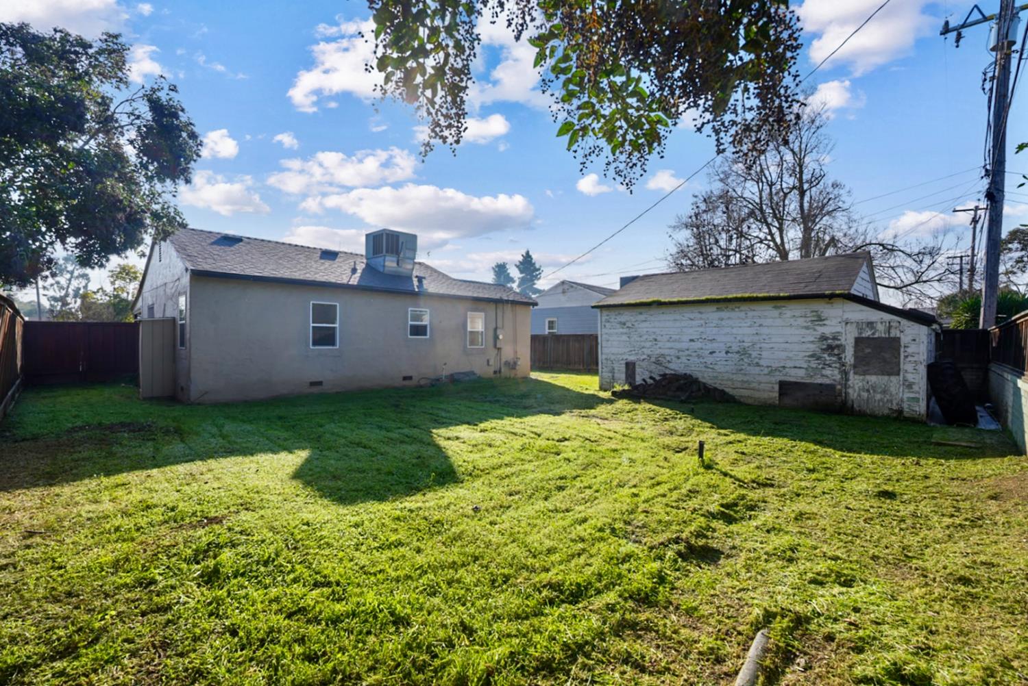 1899 Union Ave, Merced, CA 95340