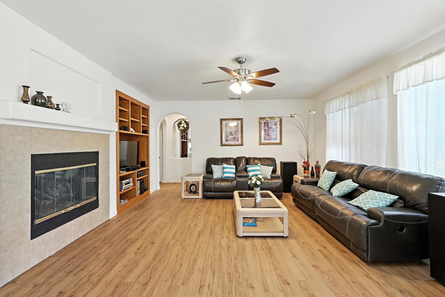 9790 Heatherhearst Dr, Chowchilla, CA 93610