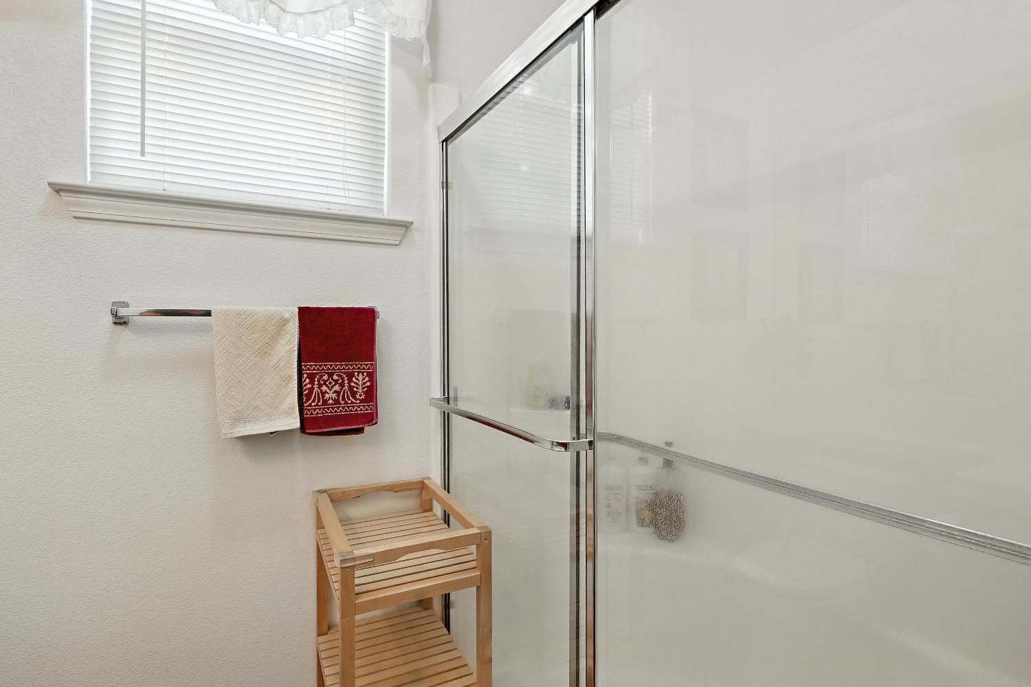 9790 Heatherhearst Dr, Chowchilla, CA 93610