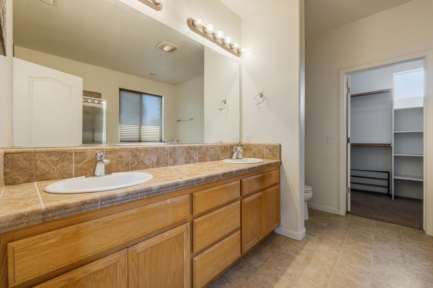 3240 Lemmons, Riverbank, CA 95367