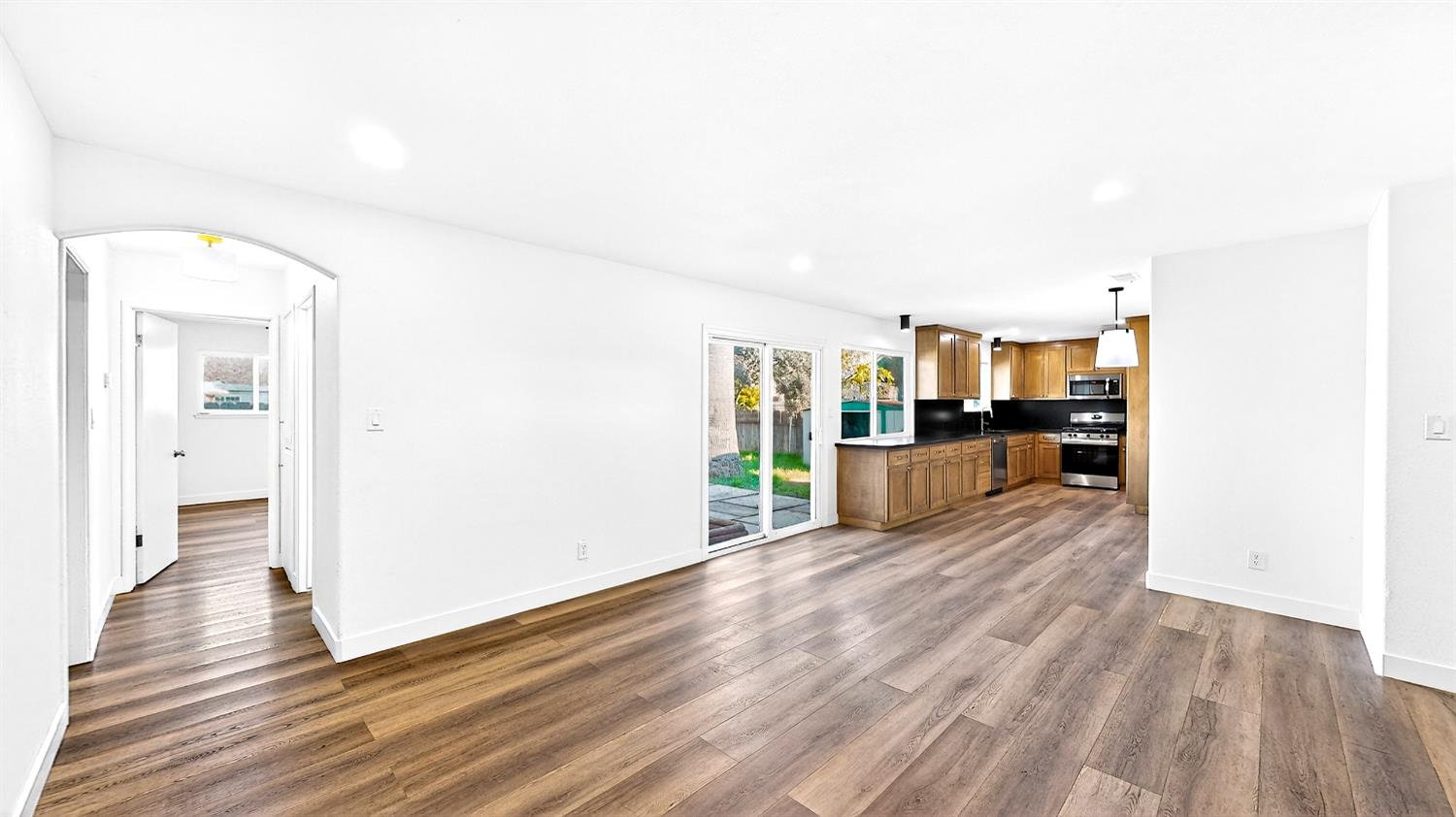 1611 E Olive Ave, Merced, CA 95340