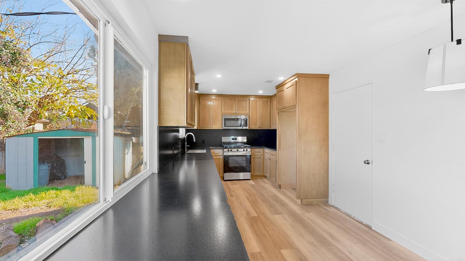 1611 E Olive Ave, Merced, CA 95340