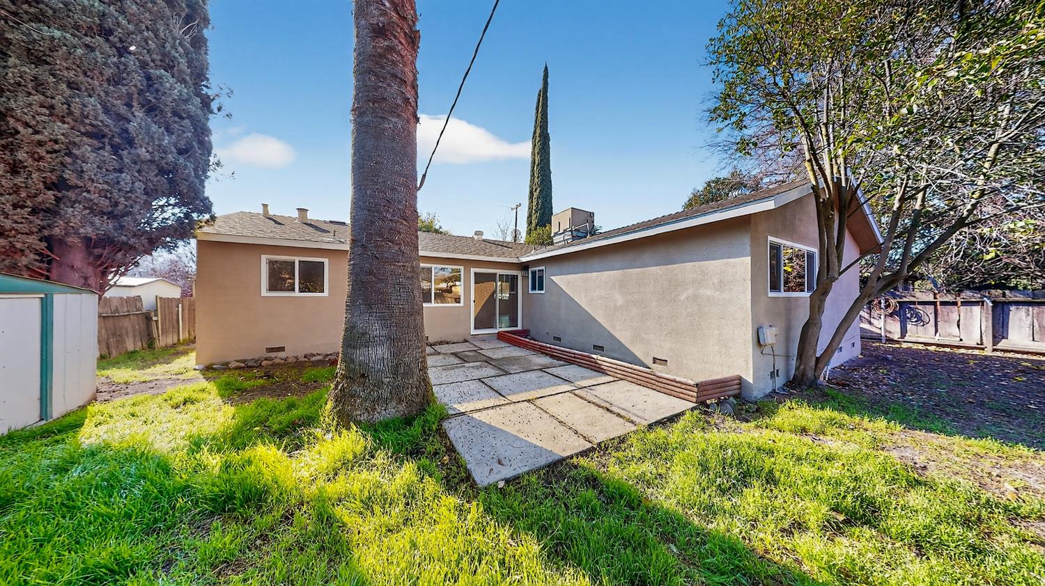 1611 E Olive Ave, Merced, CA 95340