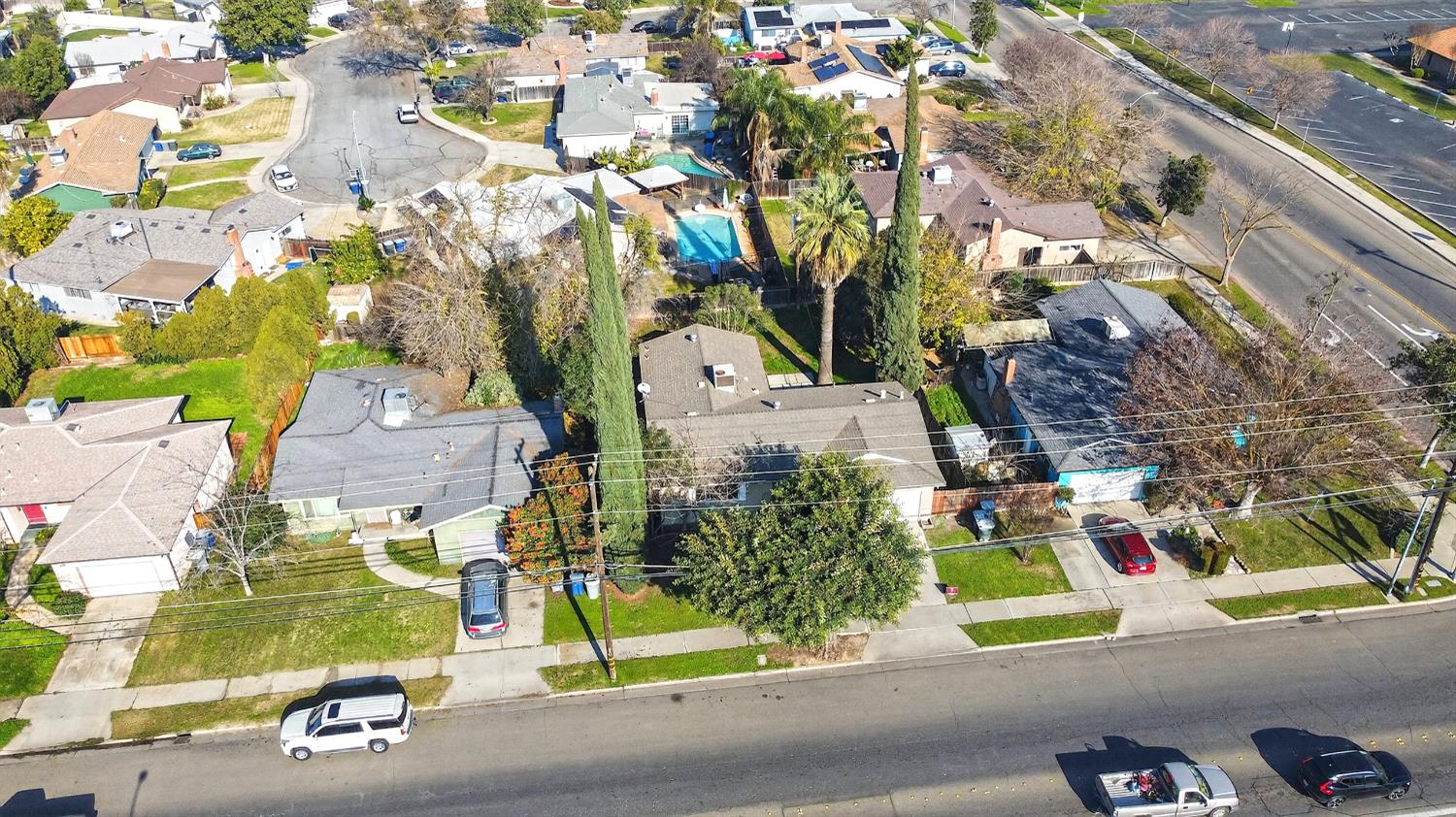 1611 E Olive Ave, Merced, CA 95340