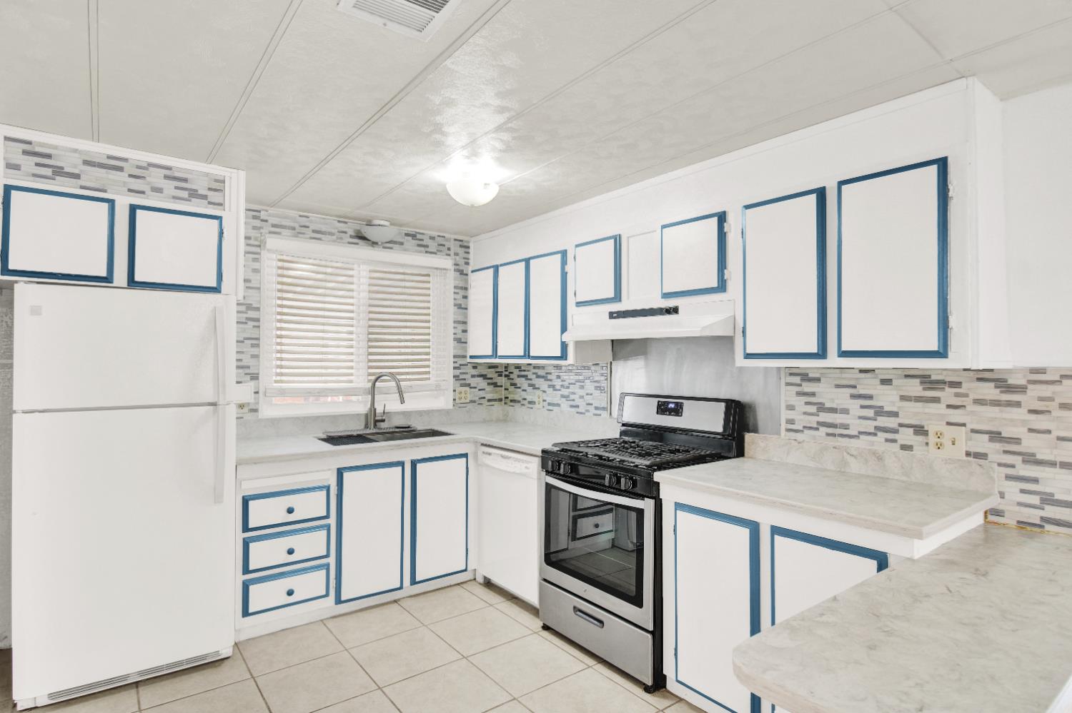 2621 Prescott #277, Modesto, CA 95350