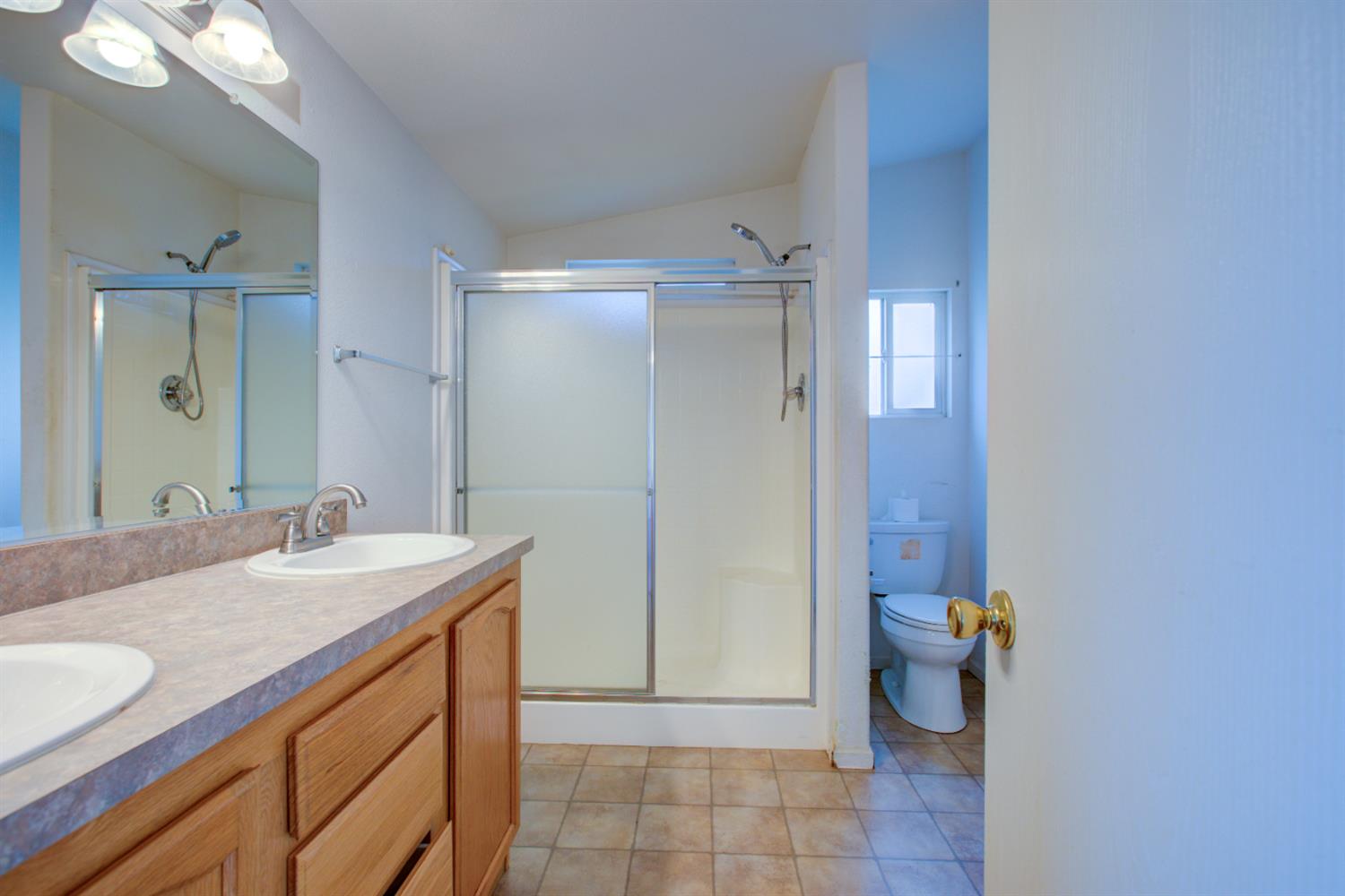 6450 N Winton Way, Winton, CA 95388