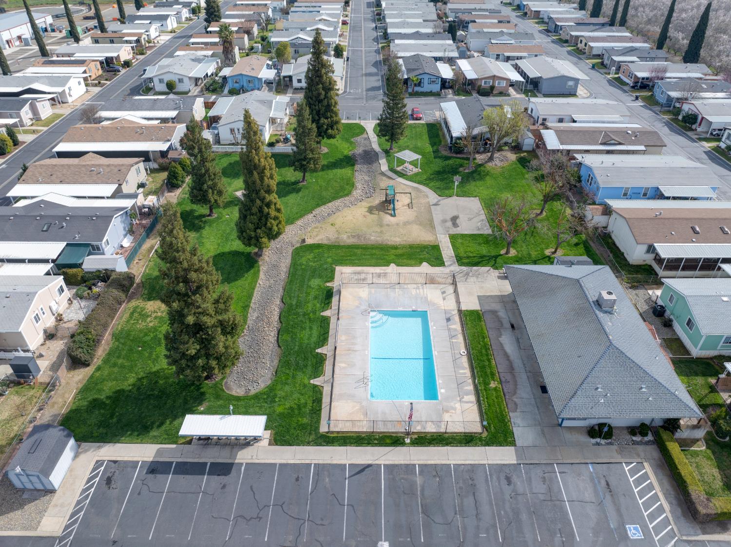 6450 N Winton Way, Winton, CA 95388