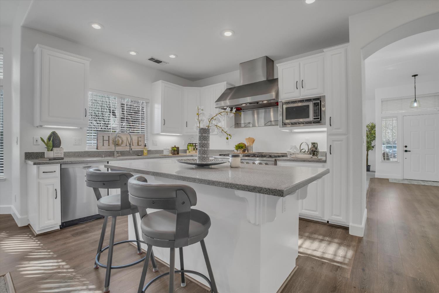 1940 Erin Way, Turlock, CA 95382