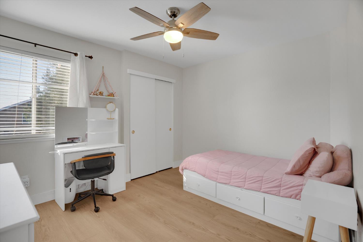 9185 N Rochester Ave, Delhi, CA 95315