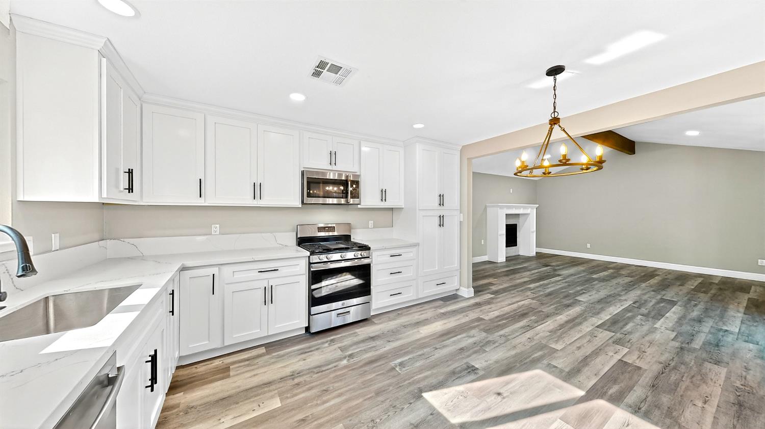 990 Shawnan Dr, Turlock, CA 95380