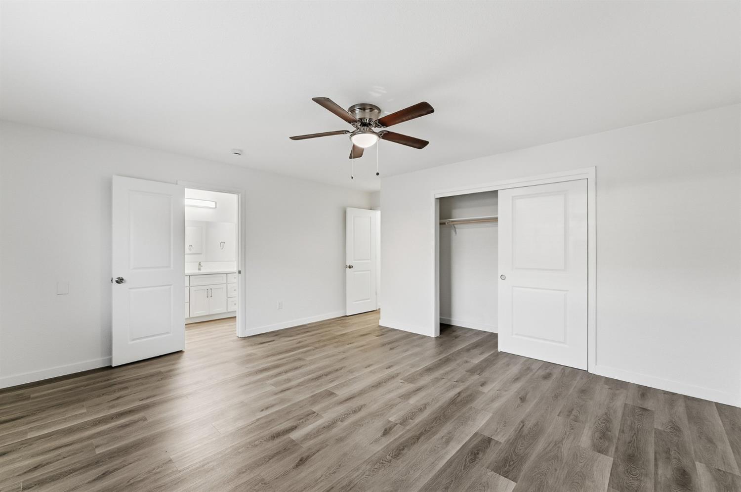 2208 Sunmist Ln, Modesto, CA 95355