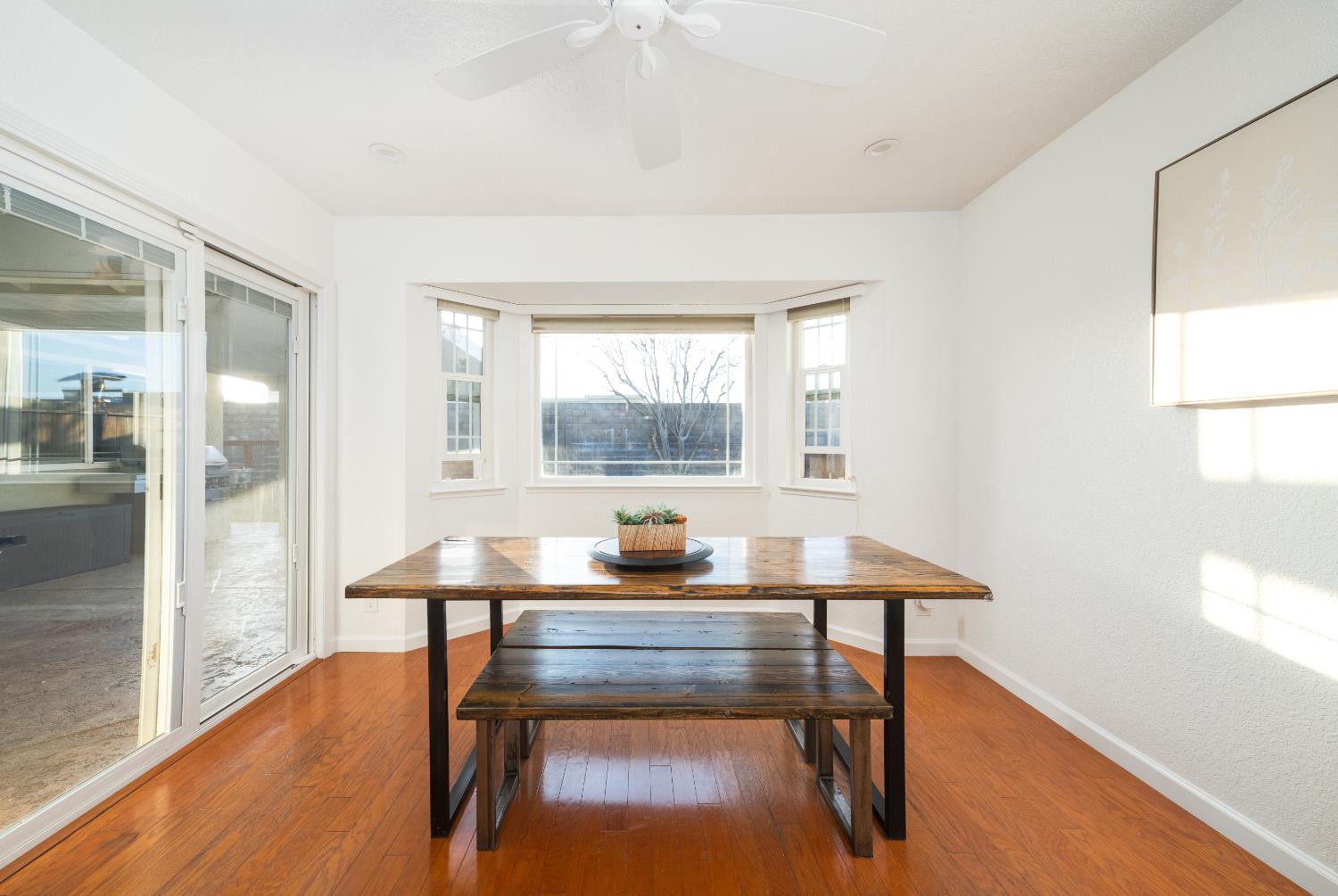 1255 Sweetbrier Pl, Manteca, CA 95336