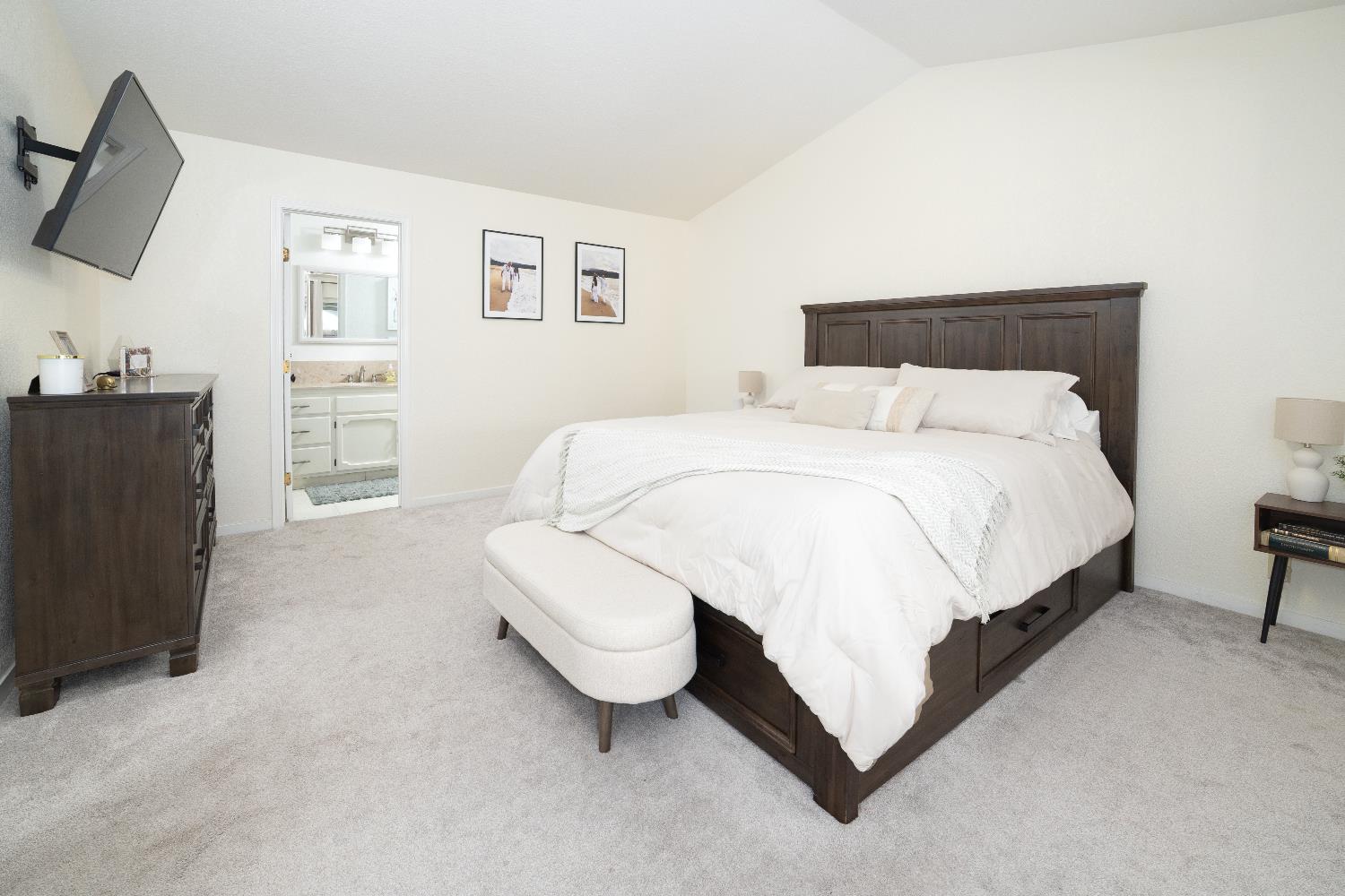 1255 Sweetbrier Pl, Manteca, CA 95336