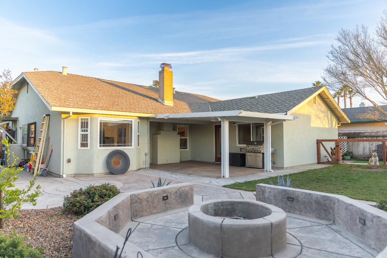 1255 Sweetbrier Pl, Manteca, CA 95336