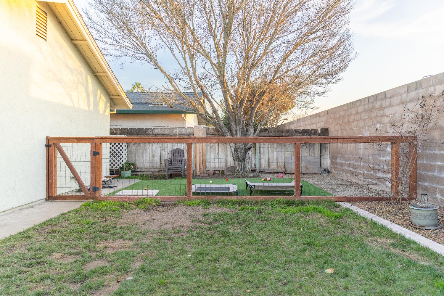 1255 Sweetbrier Pl, Manteca, CA 95336