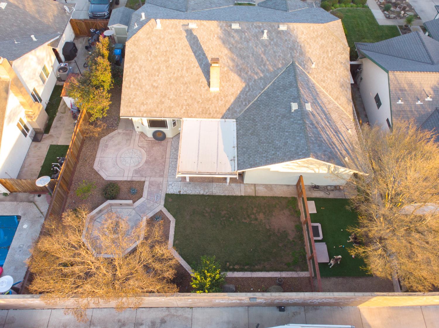 1255 Sweetbrier Pl, Manteca, CA 95336