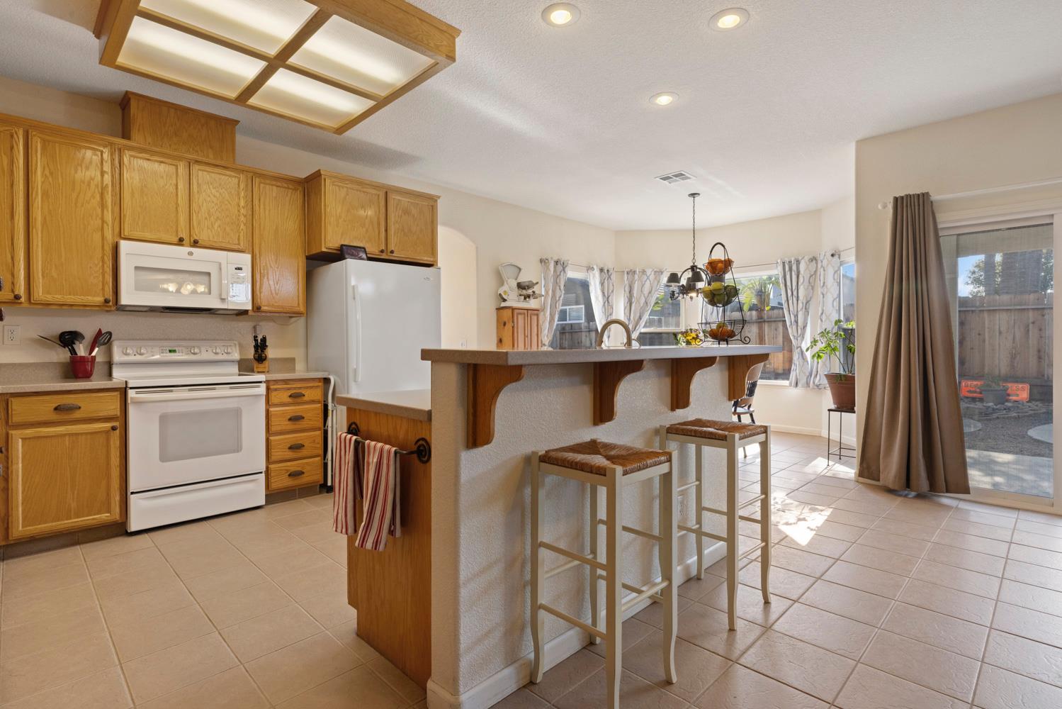 2730 Explorer Way, Turlock, CA 95382