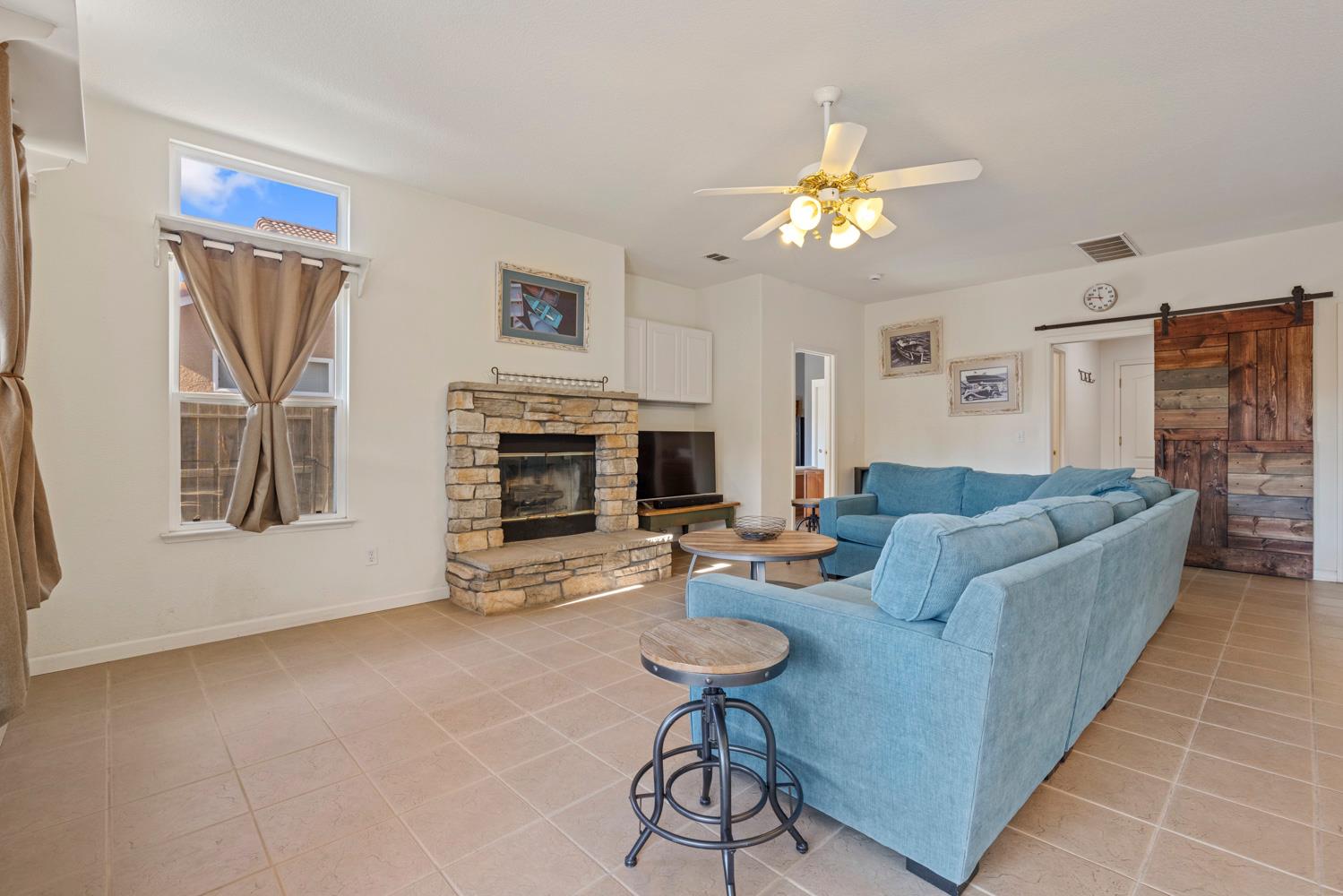 2730 Explorer Way, Turlock, CA 95382