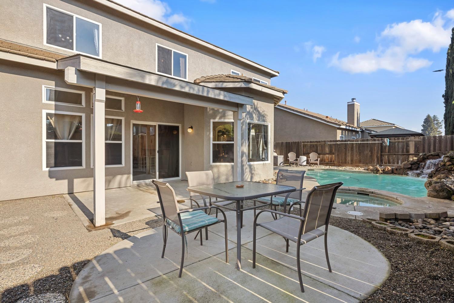 2730 Explorer Way, Turlock, CA 95382