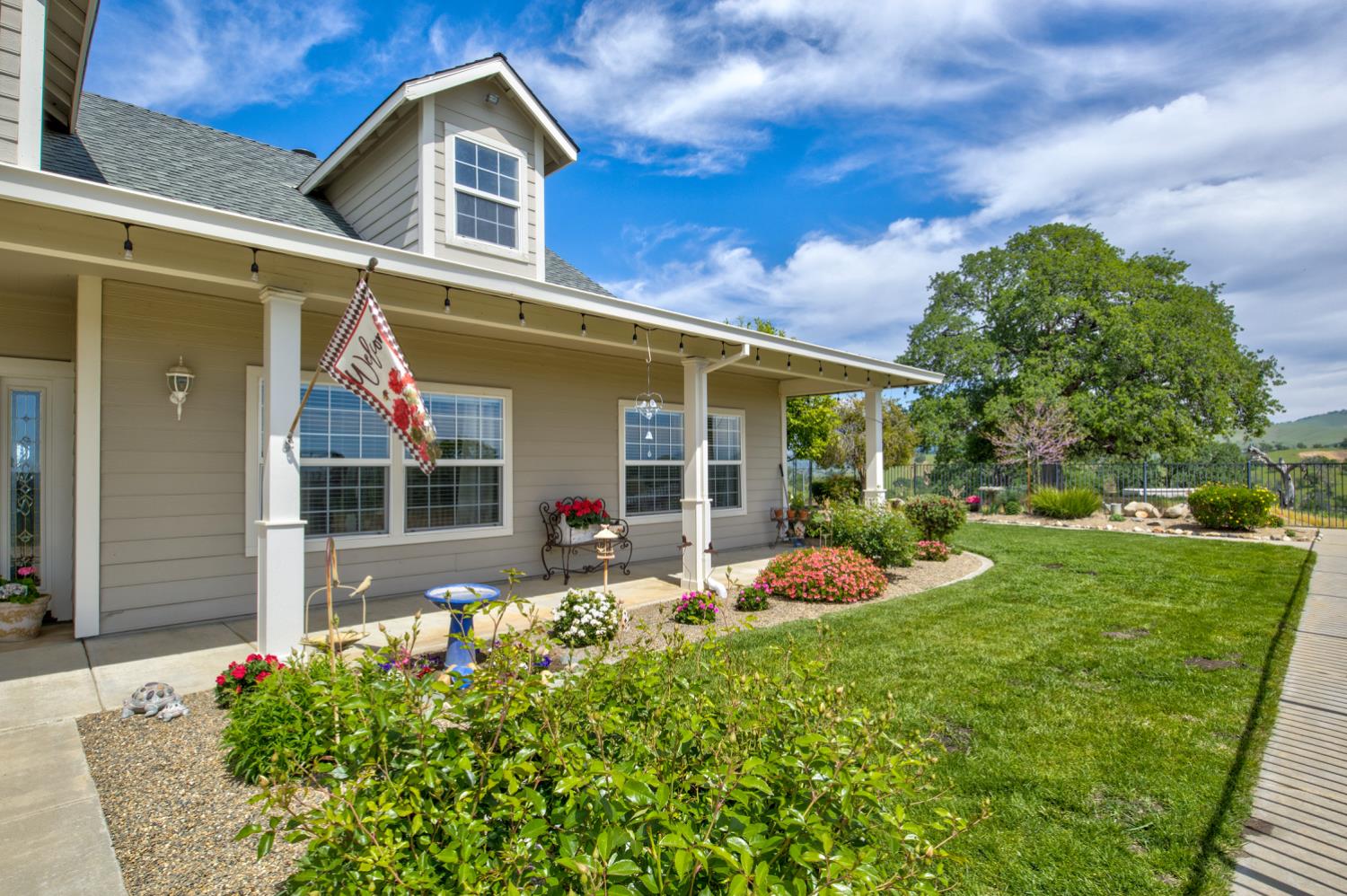 1985 White Rock Rd, Le Grand, CA 95333