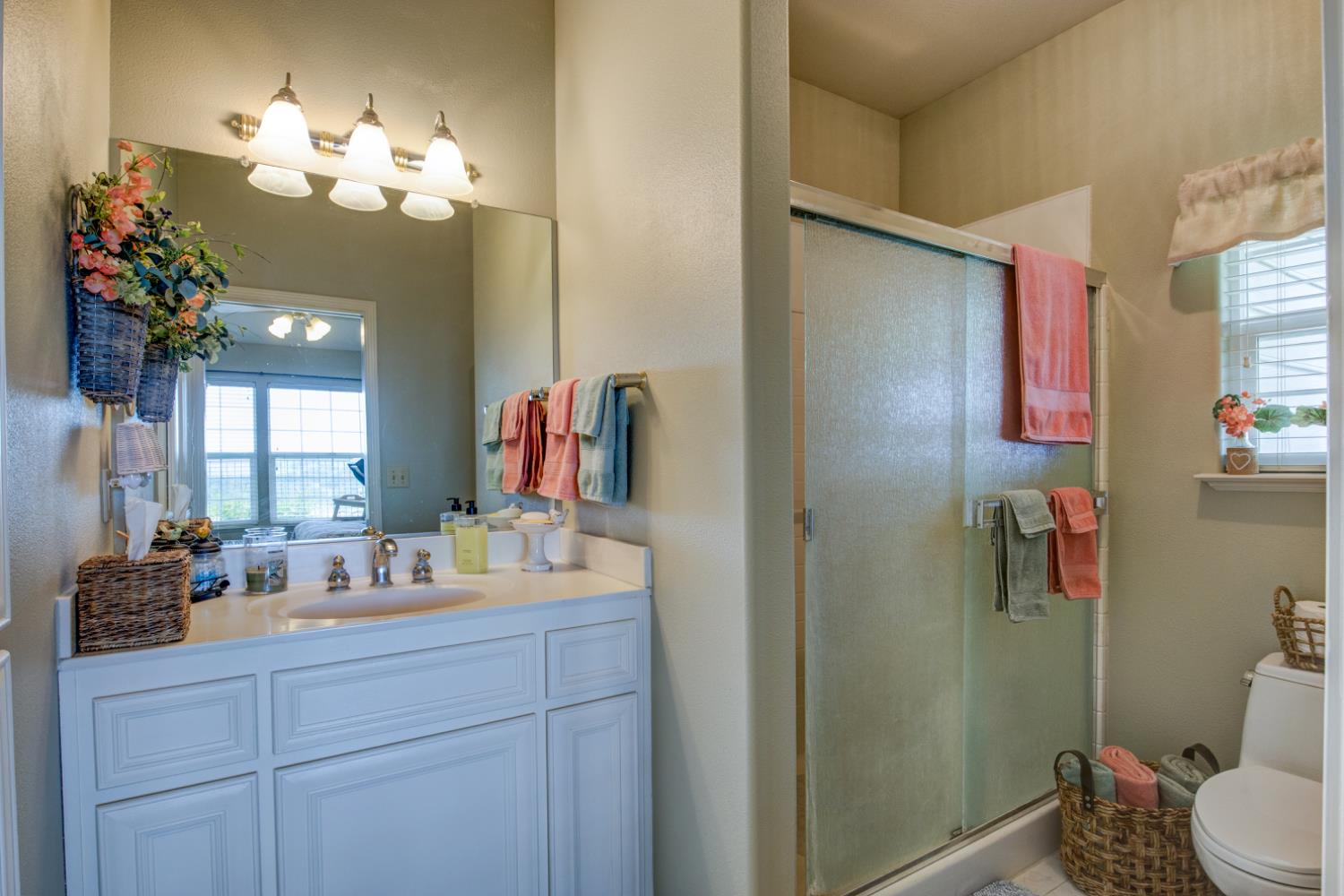 1985 White Rock Rd, Le Grand, CA 95333