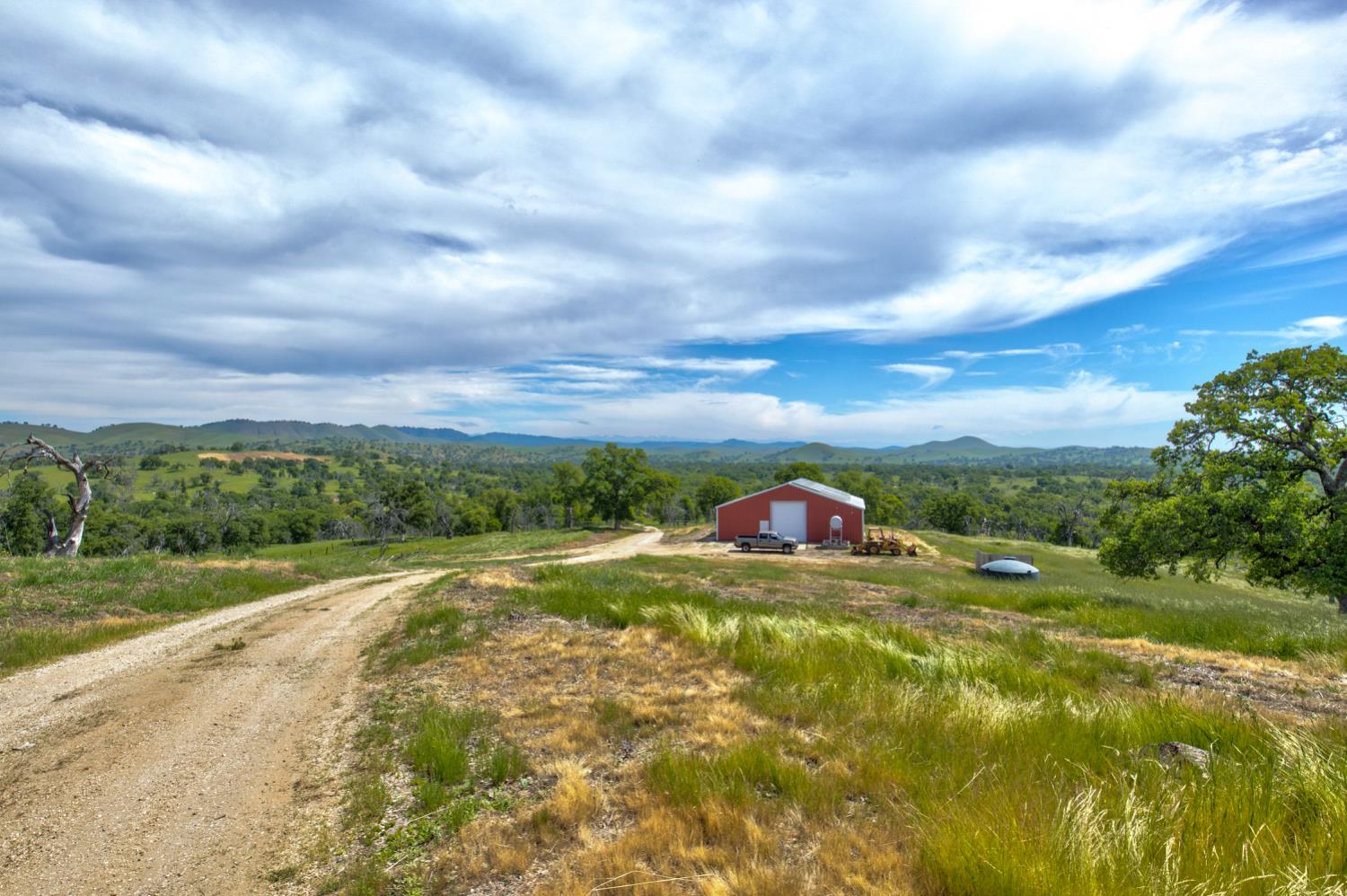 1985 White Rock Rd, Le Grand, CA 95333