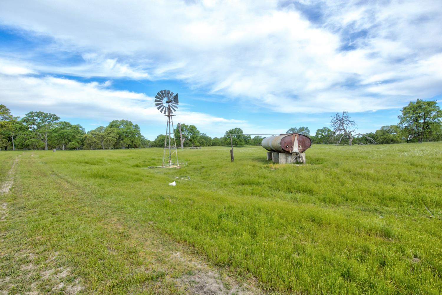 1985 White Rock Rd, Le Grand, CA 95333