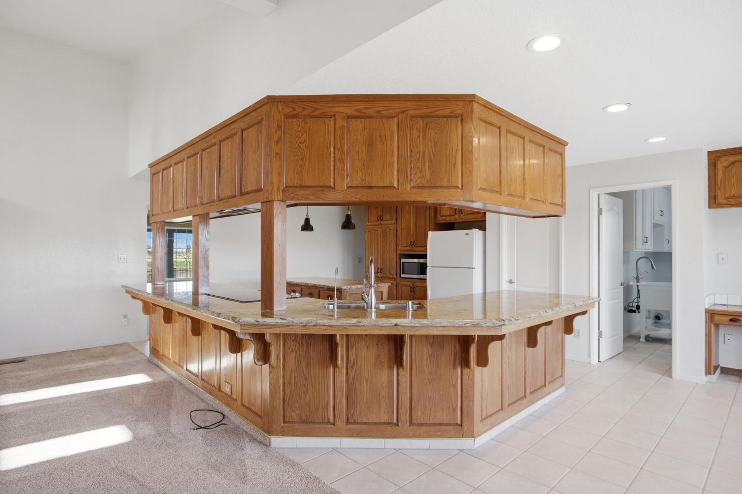 16166 Lawrence Rd, Escalon, CA 95320