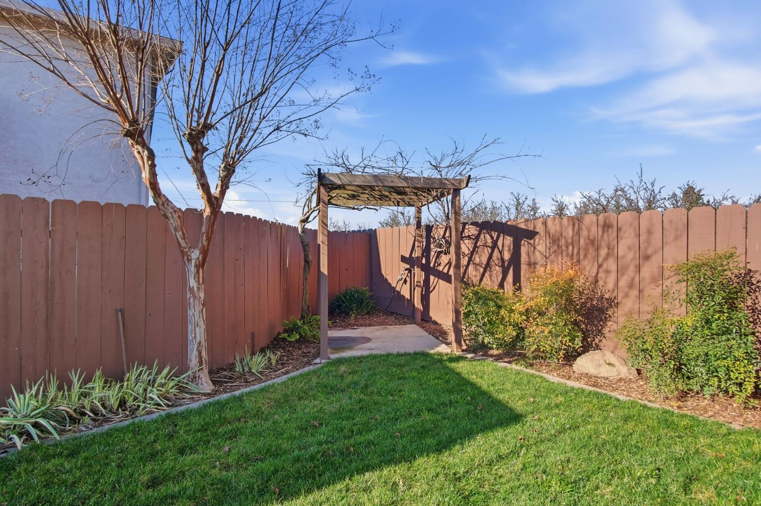 16166 Lawrence Rd, Escalon, CA 95320