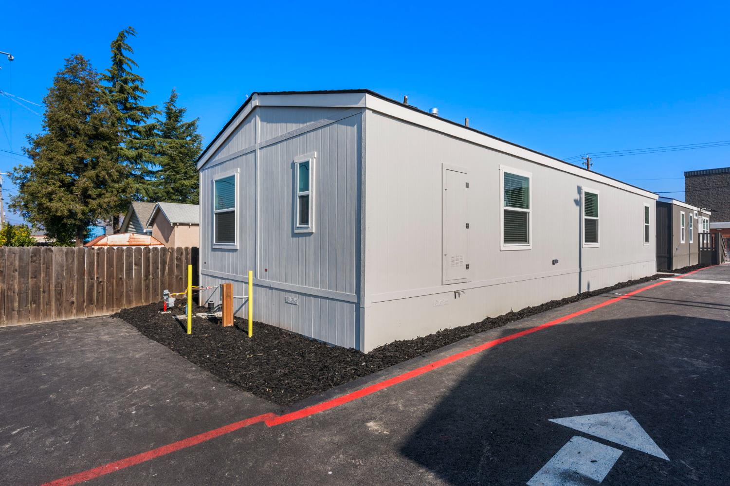 317 Moffat Blvd #5, Manteca, CA 95336