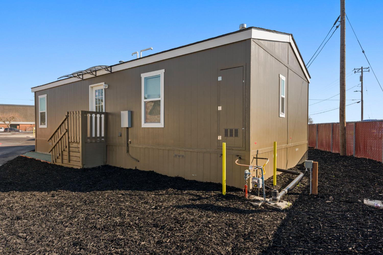 317 Moffat Blvd #21, Manteca, CA 95336