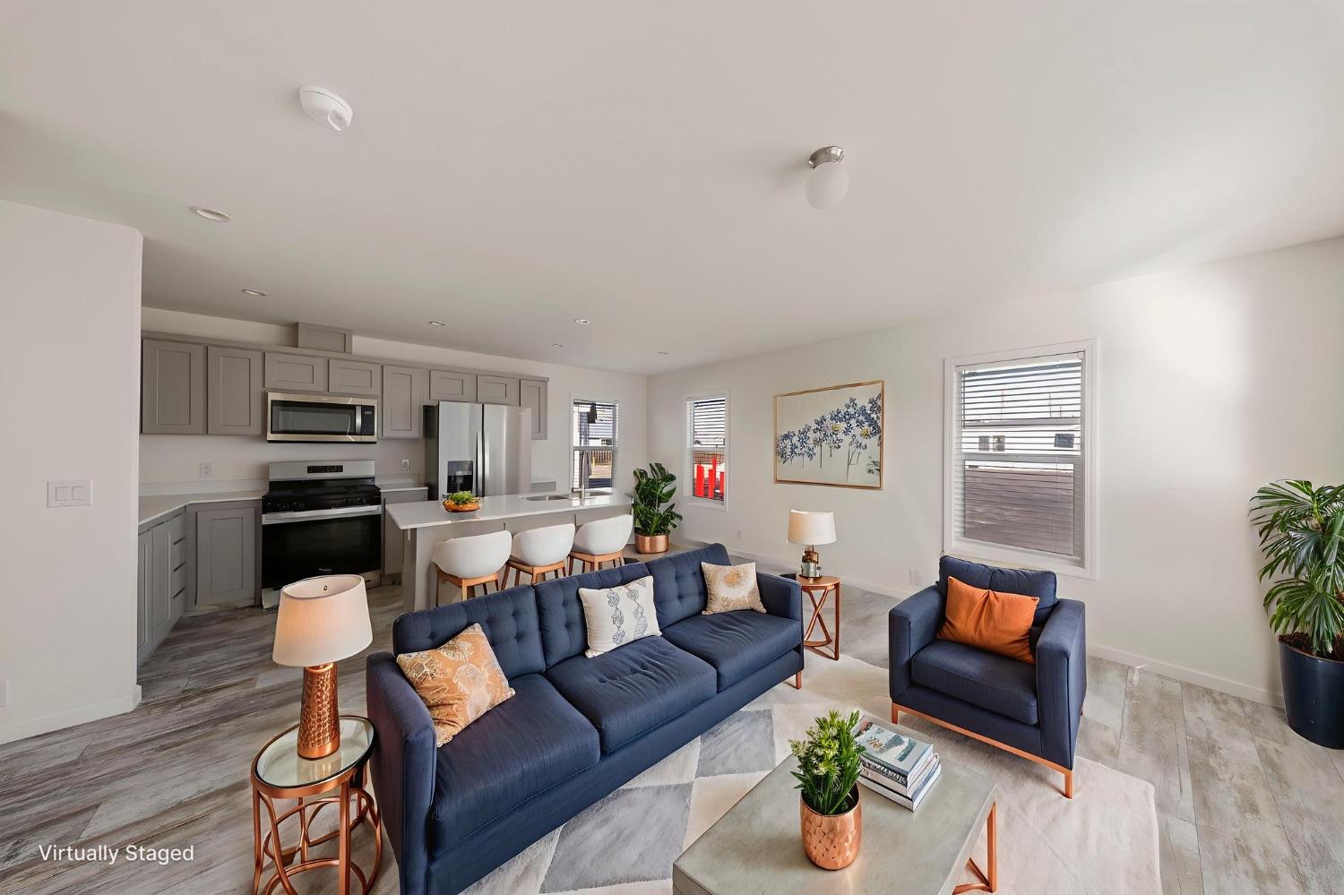 317 Moffat Blvd #21, Manteca, CA 95336