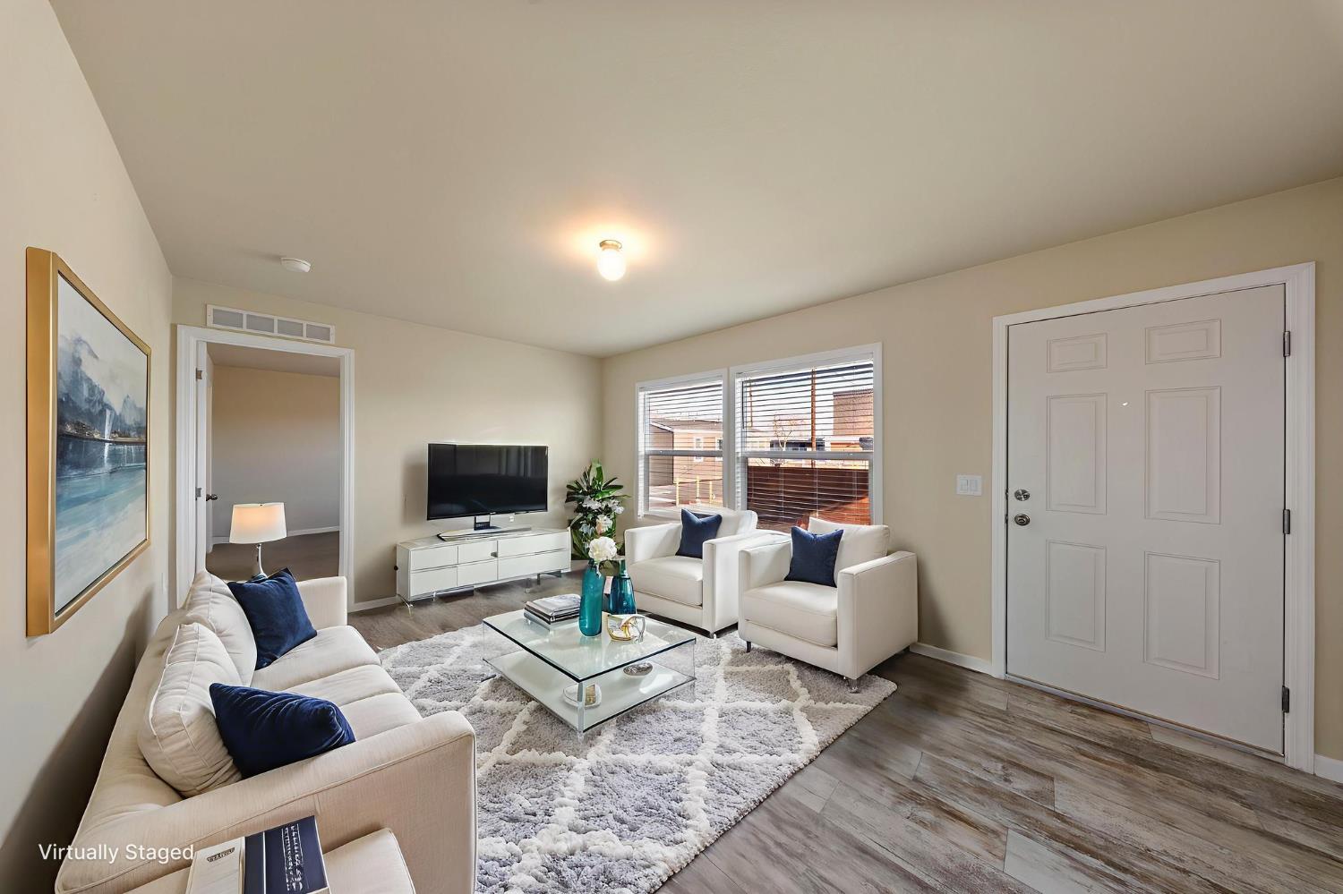 317 Moffat Blvd #7, Manteca, CA 95336