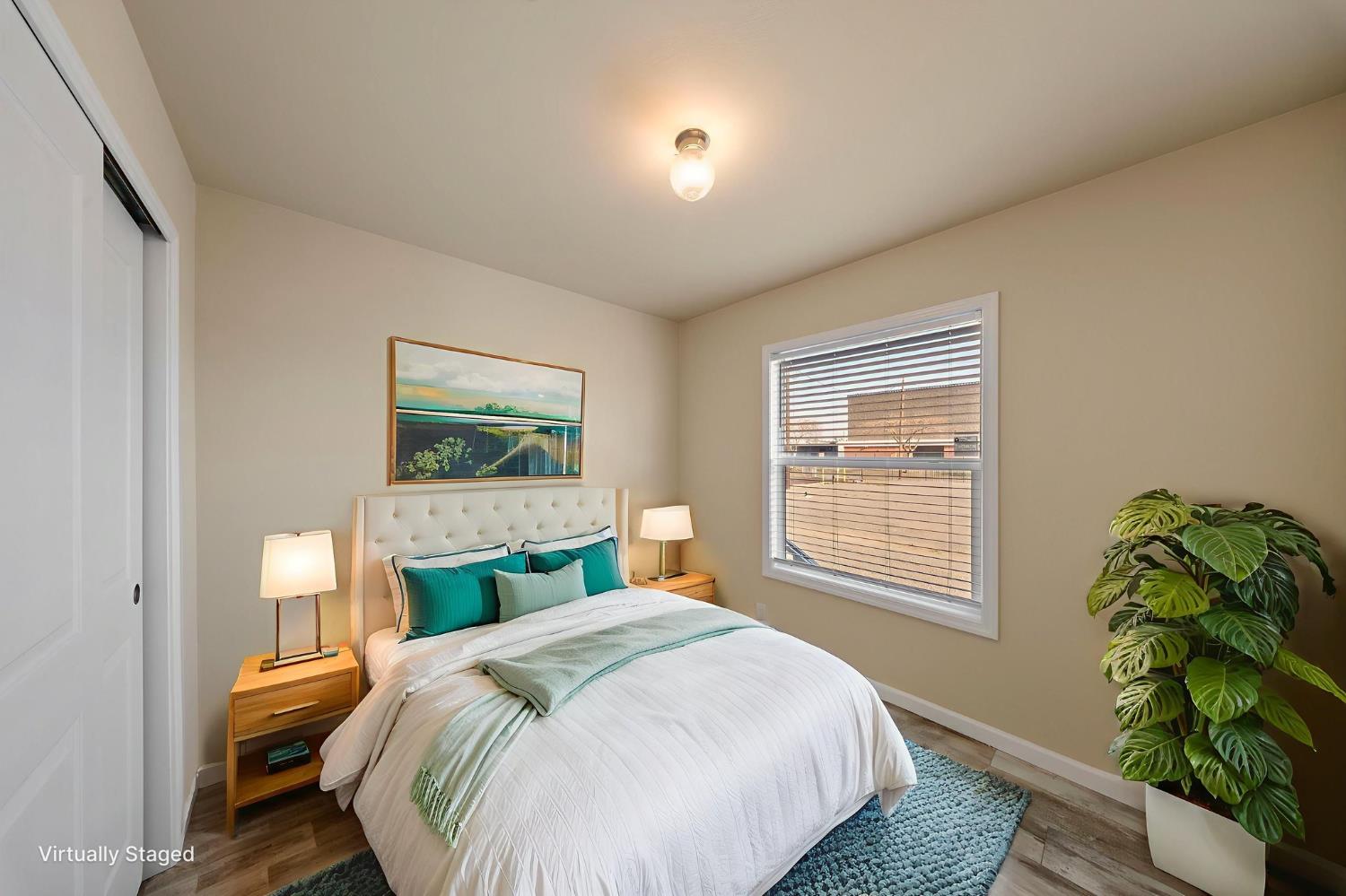 317 Moffat Blvd #7, Manteca, CA 95336