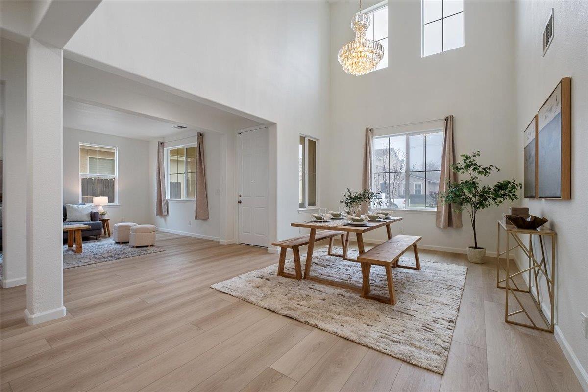 2413 Ventana View Way, Modesto, CA 95355