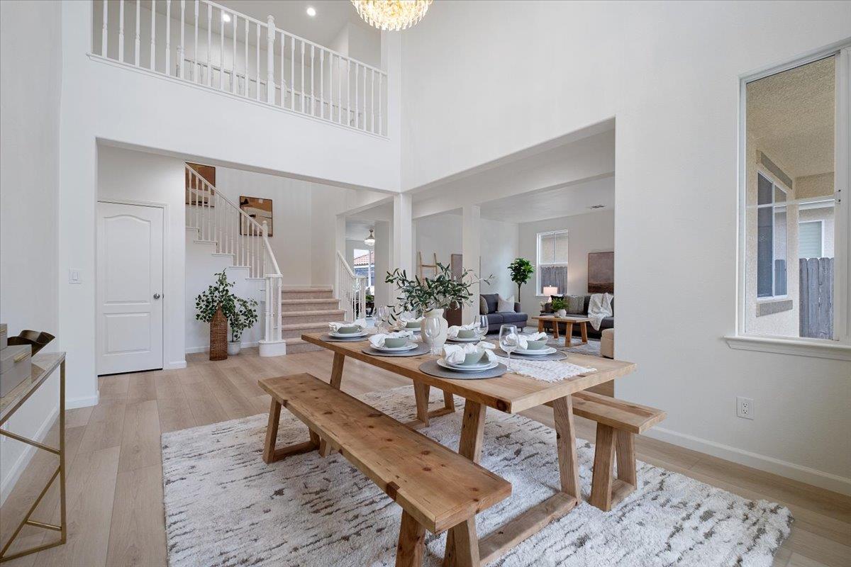 2413 Ventana View Way, Modesto, CA 95355