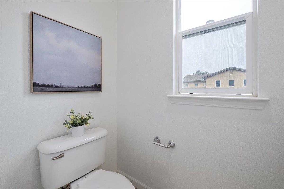 2413 Ventana View Way, Modesto, CA 95355