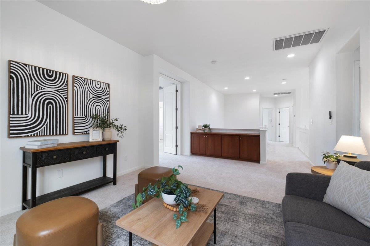 2413 Ventana View Way, Modesto, CA 95355