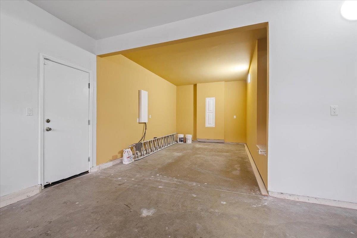 2413 Ventana View Way, Modesto, CA 95355