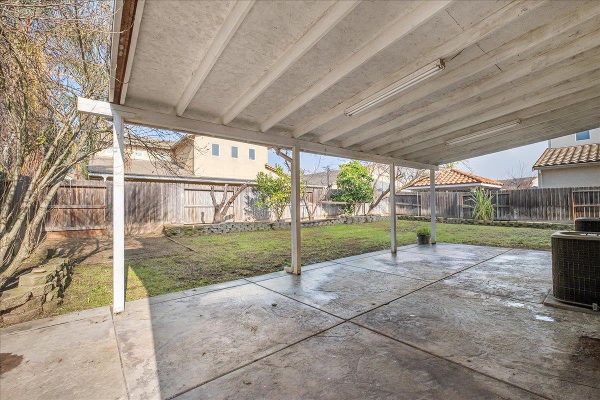 2413 Ventana View Way, Modesto, CA 95355